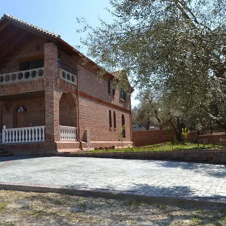 Guest house Brick House